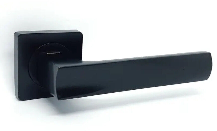 Ручки на міжкімнатні двері KEDR R08.144 BLACK чорний матовий
